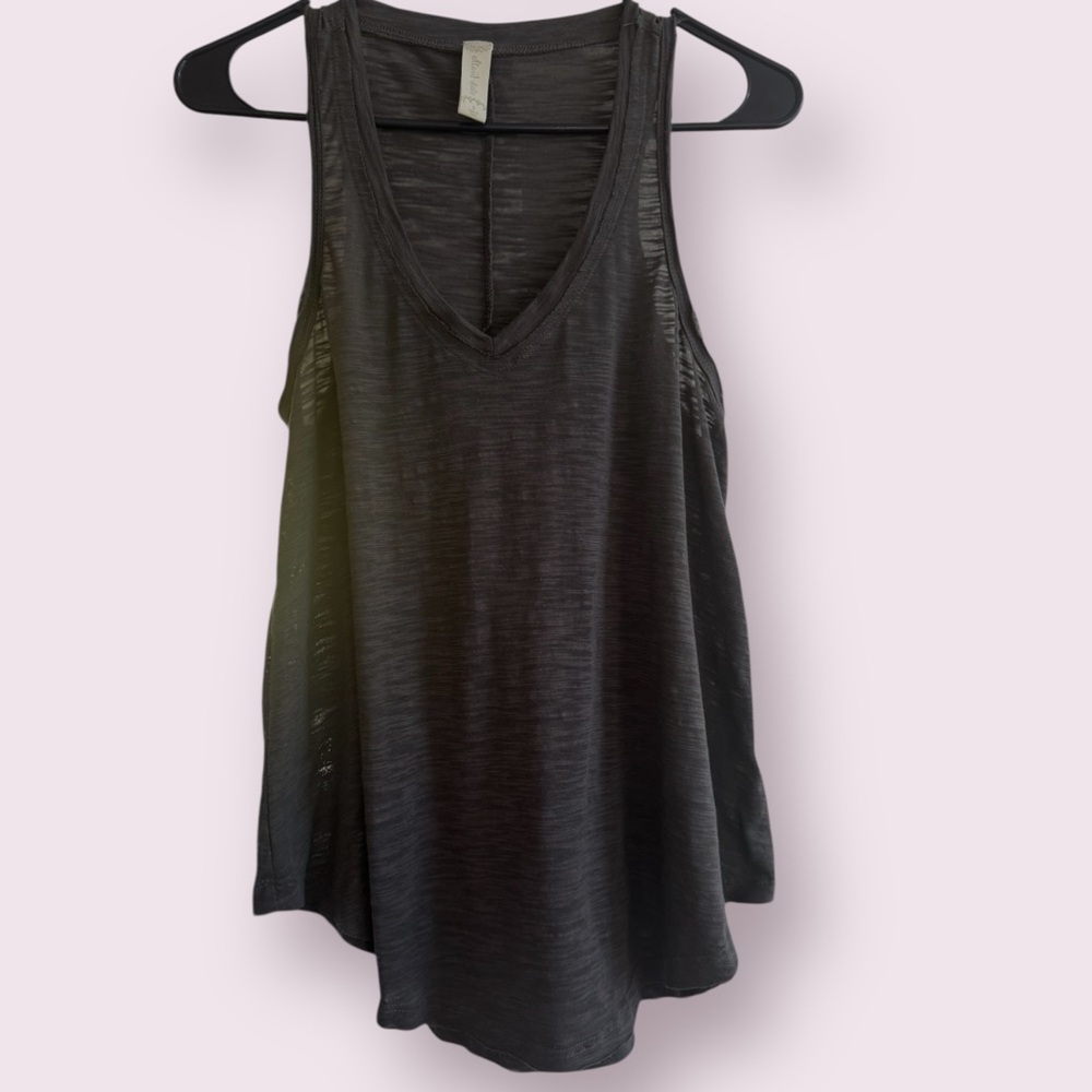 Altar'd State Charcoal Distressed Seam Tank‎ Top V-Neck Size Small